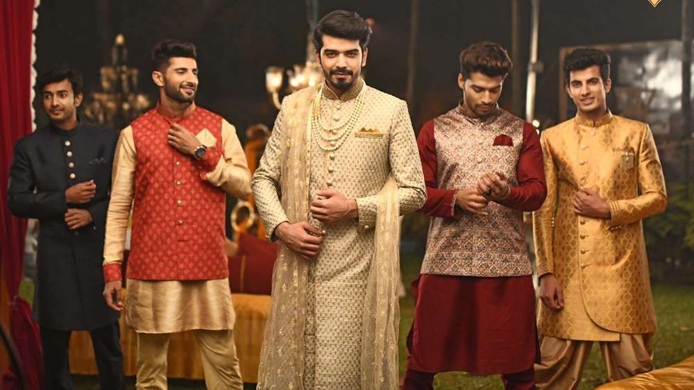 manyavar virat kohli sherwani