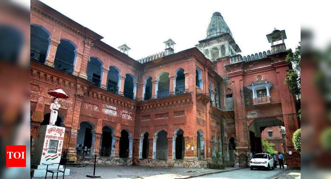 Dav College Kanpur Sadi kuwu