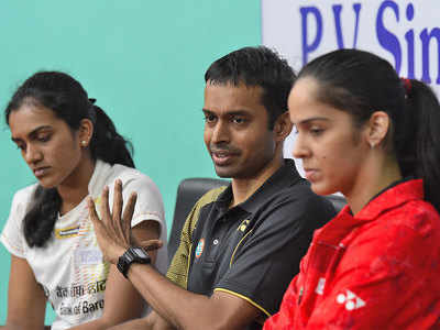 Indian shuttlers to get foreign coaches