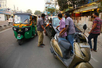 9 lakh traffic offences in one month in Bengaluru!
