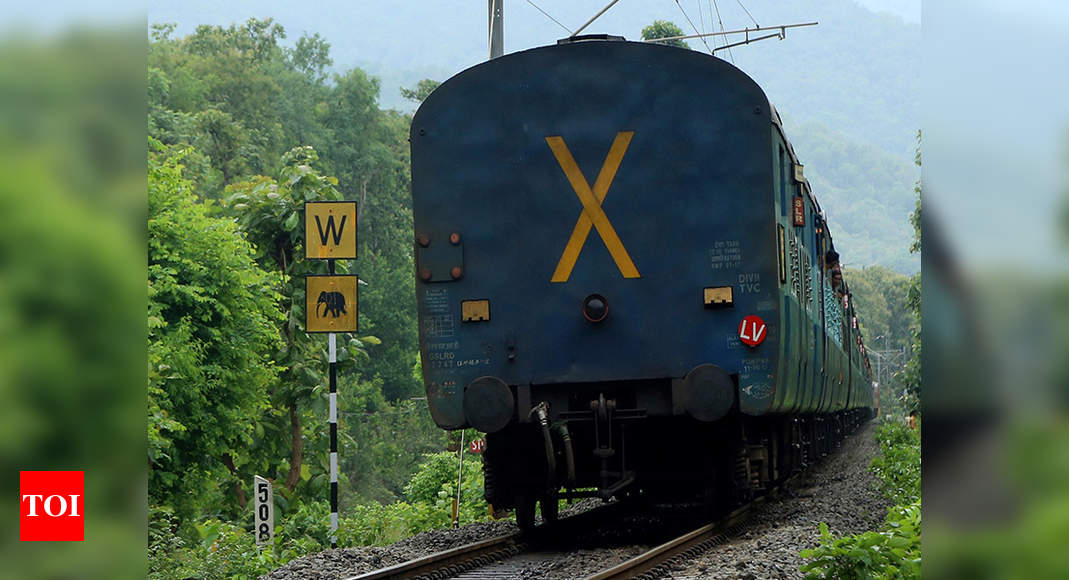 82 local trains to be cancelled over weekend | Kolkata News - Times of