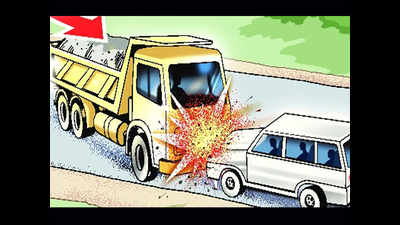 5 killed in head-on collision between car, truck in Haryana's Rewari