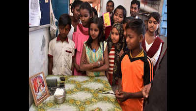 Ranchi Urdu school sets example, holds Saraswati Puja
