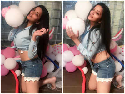 Picture: Monalisa spends her Sunday playing with balloons