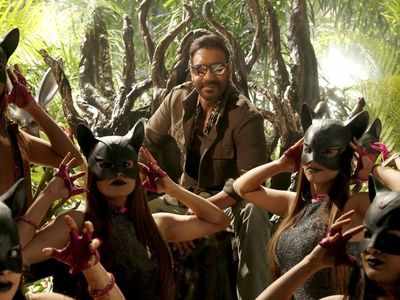 Ajay Devgn lives it up in new party track from ‘Total Dhamaal’