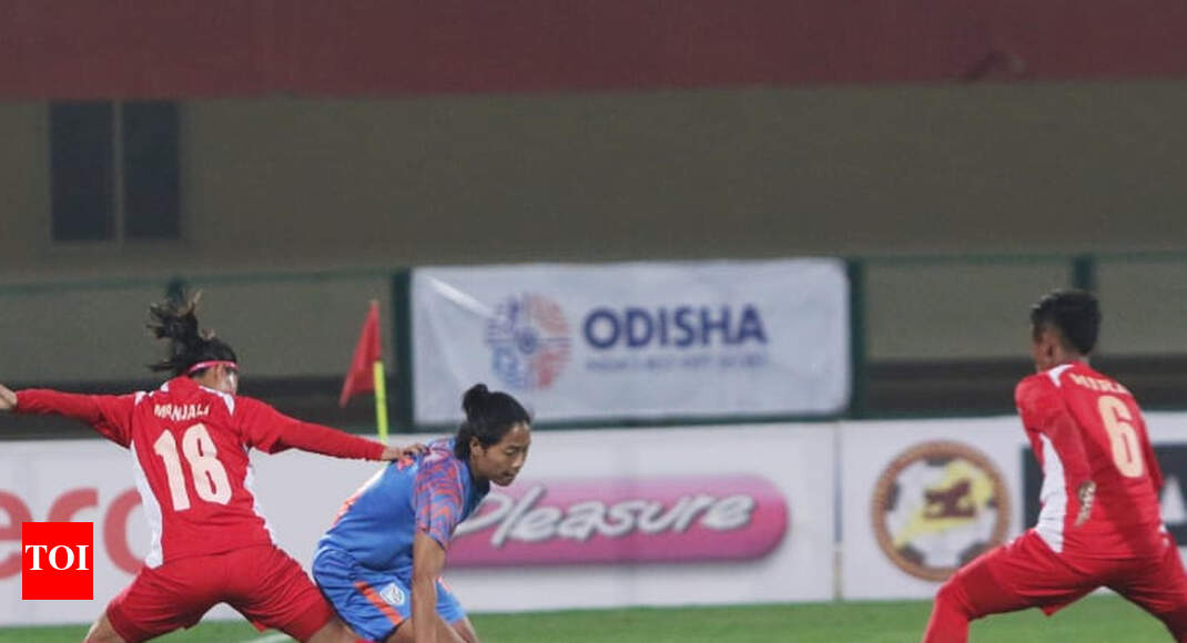 Gold Cup: Nepal ride on Sabitra's brace to beat India