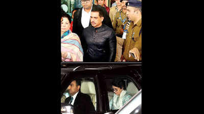 Robert Vadra, mother in Jaipur for ED questioning