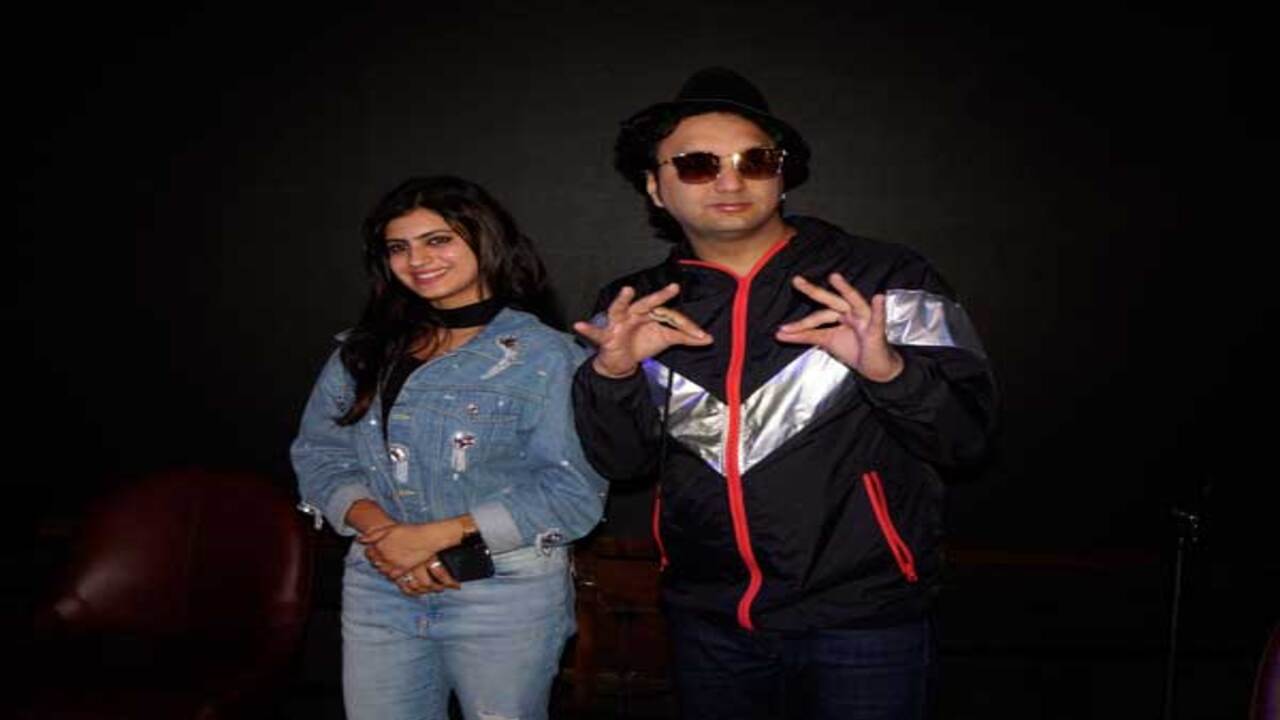 ミュージシャン NEWS Dharmendra और Mumtaz Ji ने Enjoy किया अपना 'Allah Yeh