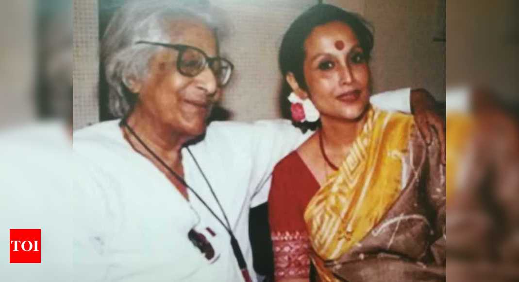 Chaitali Dasgupta celebrates Subhash Mukhopadhyay's birth centenary ...