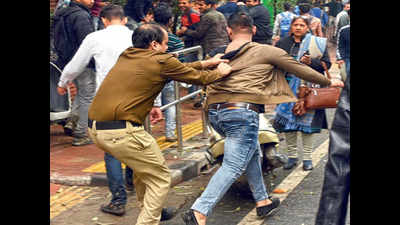 Delhi: Clash in Hindu College over Valentine’s Day puja