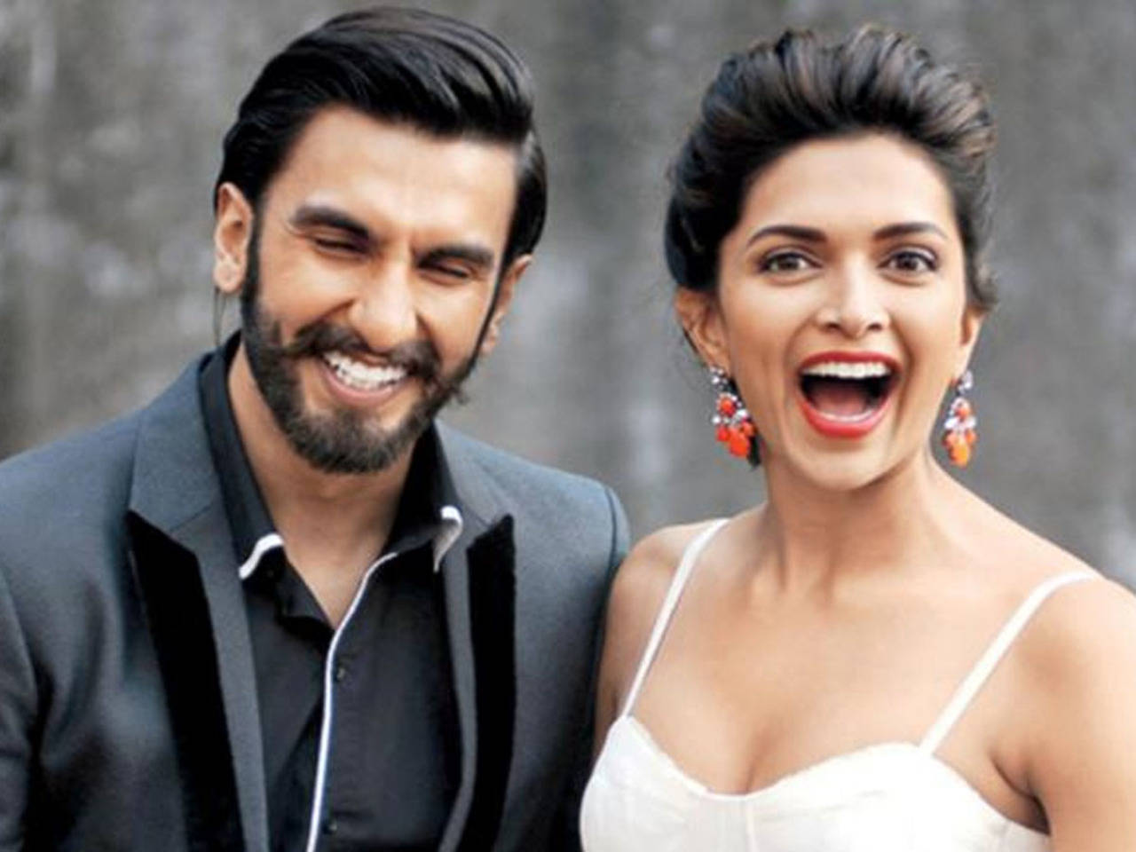 What separation? Ranveer Singh can't keep calm as wife Deepika