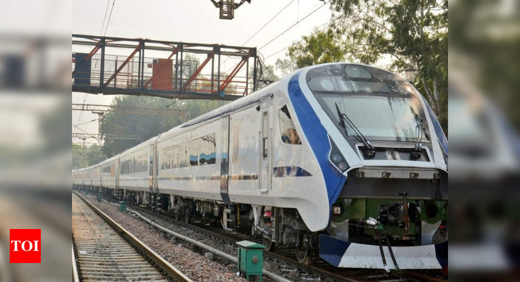 Glitch delays Vande Bharat Express by over an hour near Agra | Agra ...