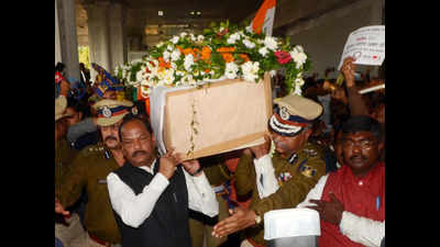 Pulwama attack: Jharkhand salutes martyr Soreng before last journey in Gumla