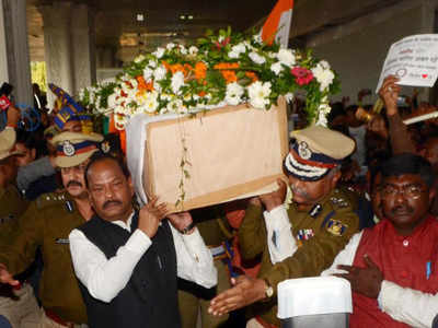 Pulwama attack: Jharkhand salutes martyr Soreng before last journey in ...