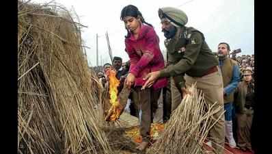 Fainted while lighting pyre, 3 days on, she’ll sit for exam