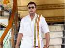 Did you know that Darshan worked as a light boy in the film sets?