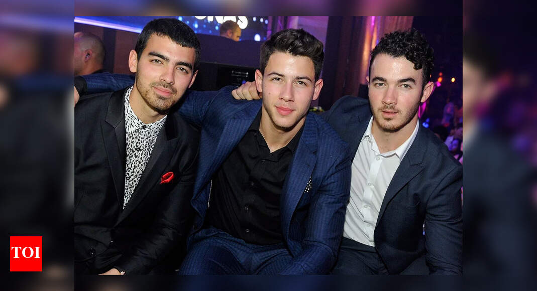 Jonas Brothers are reuniting after six long years, are you excited