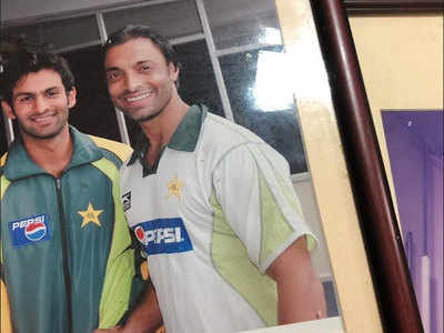 KSCA removes pictures of Pakistan cricketers