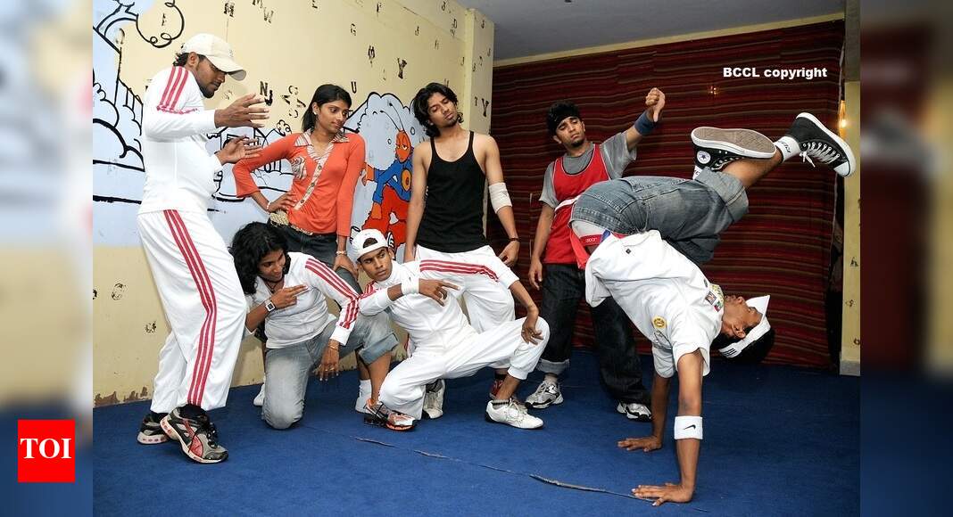 Raipur rappers tell their stories at a hip-hop show | Events Movie News ...