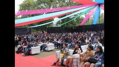 Kumar Varun and Kunal Kamra perform at SRCC’s Histronica