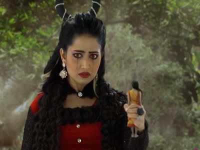 Saat Bhai Champa written update, February 24, 2019: Mallicka attacks Parul once again