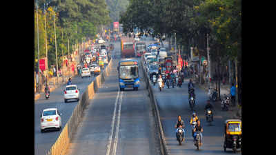PMPML seeks police help to curb rule violations in BRTS corridor