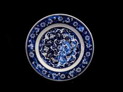 The Ceramic Tales: Insta-worthy dinner plates that talk art
