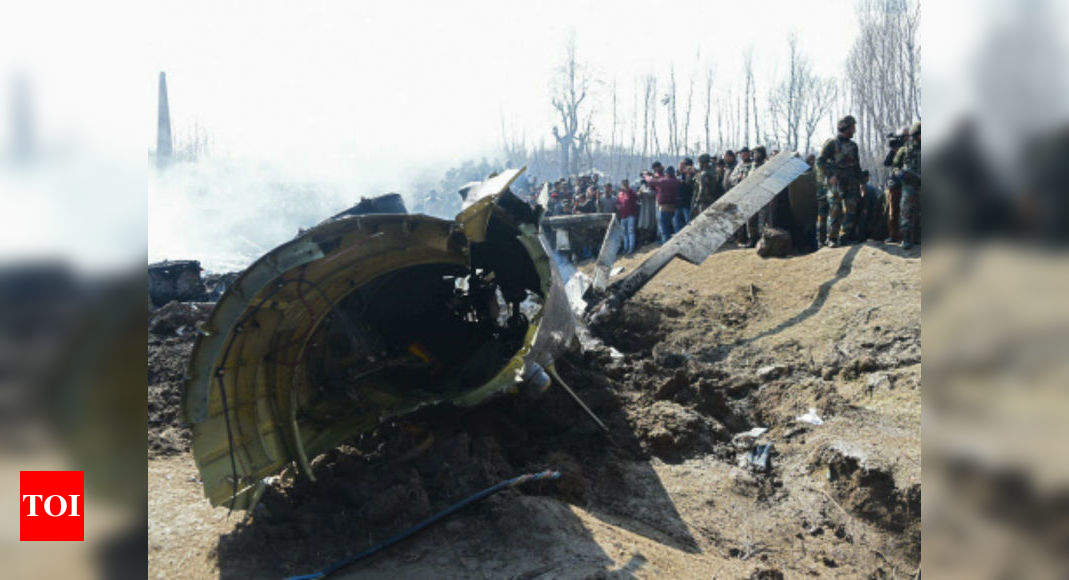 Chopper crash in J&K kills 6 IAF men, 1 civilian | India News - Times ...