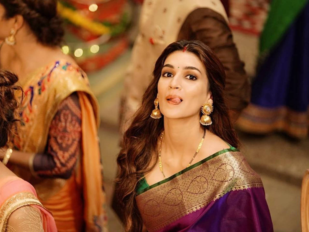 Did you know that Kriti Sanon donned a saree in 'Luka Chuppi' that ...