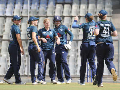 3rd ODI: Katherine Brunt's five-for restricts India women to 205-8