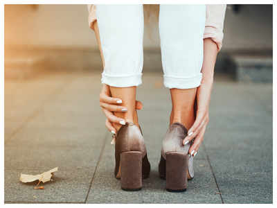 offer Accord skæbnesvangre How to fix shoes that are too small | Too-Small Shoes Fix | How to Make Small  Shoes Fit Perfect | - Times of India