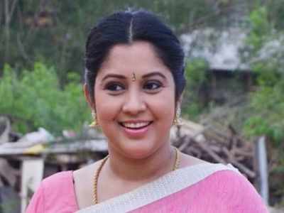 Actress Vijayalakshmi appeals to Rajkumar brothers, Darshan, Yash