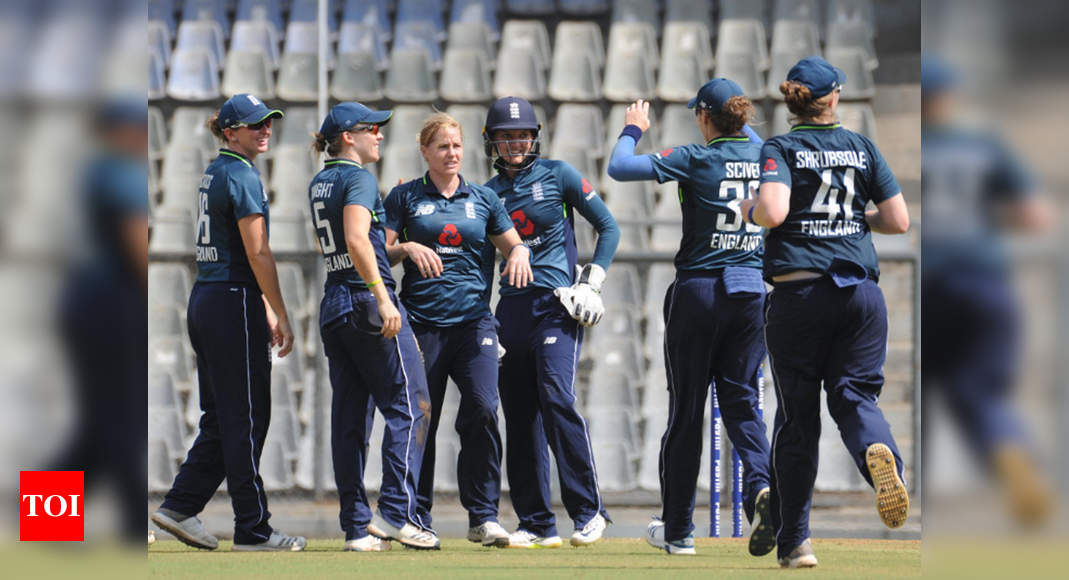 Consolation 69-run win for England in final Women's Ashes ODI