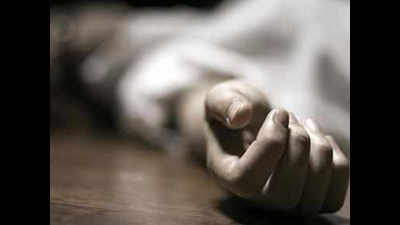 Delhi: 24-yr-old woman's body found in gunny bag near railway line