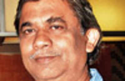 Raja Sen is a happy man! | Bengali Movie News - Times of India