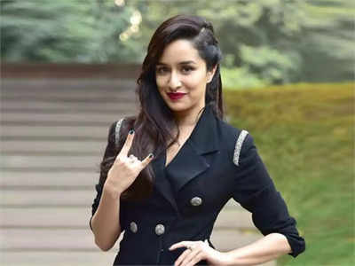Shraddha Kapoor gets a pre-birthday surprise from the team of 'Street Dancer'