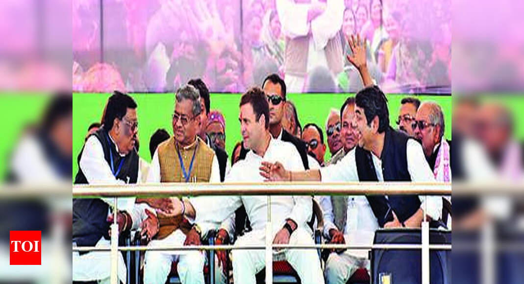 PM Narendra Modi stole Rs 30,000 crore from IAF, says Rahul Gandhi at ...