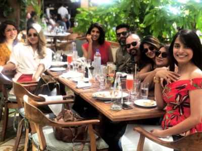 Jennifer Winget goes on a lunch date with her BFF's Aishwarya Sakhuja ...