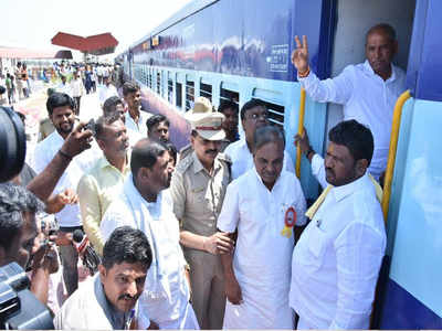 Gangavathi people turns out in large numbers to welcome first train ...