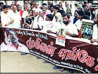 Rights outfits hold protest to trace Mugilan
