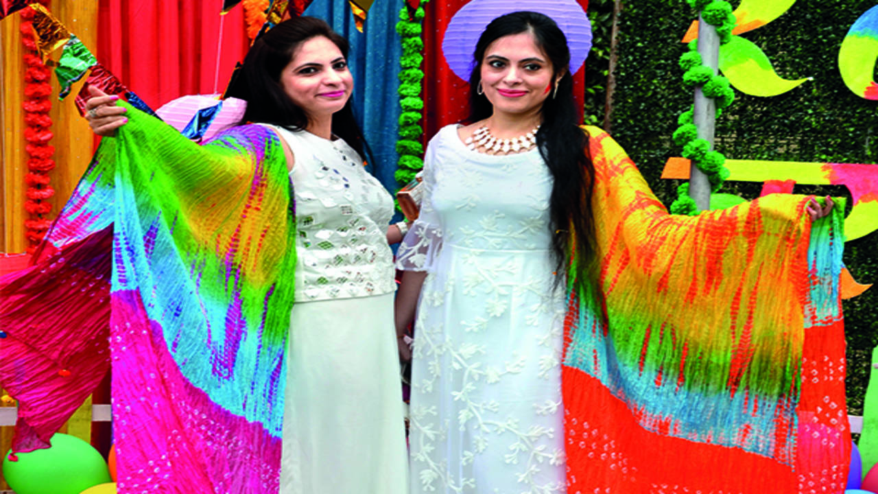 Holi Celebrations: | | Khushhal Gram Samaj Vikas Foundation