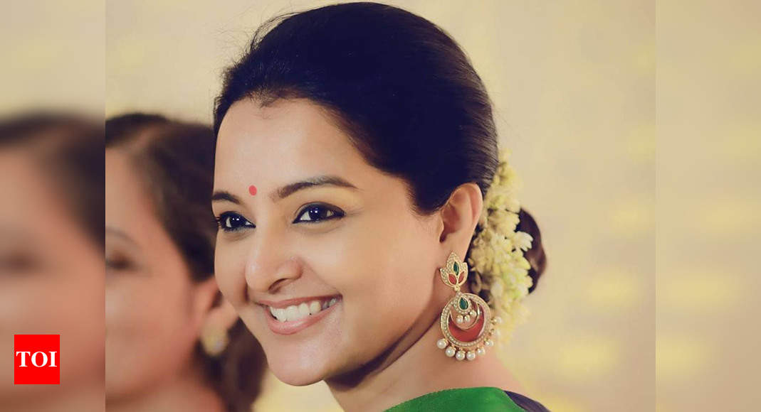 Manju Warrier Actress Manju Warrier Gets A Womens Day Surprise