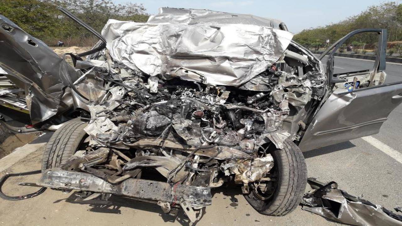 Two girls killed in Jharkhand road accident