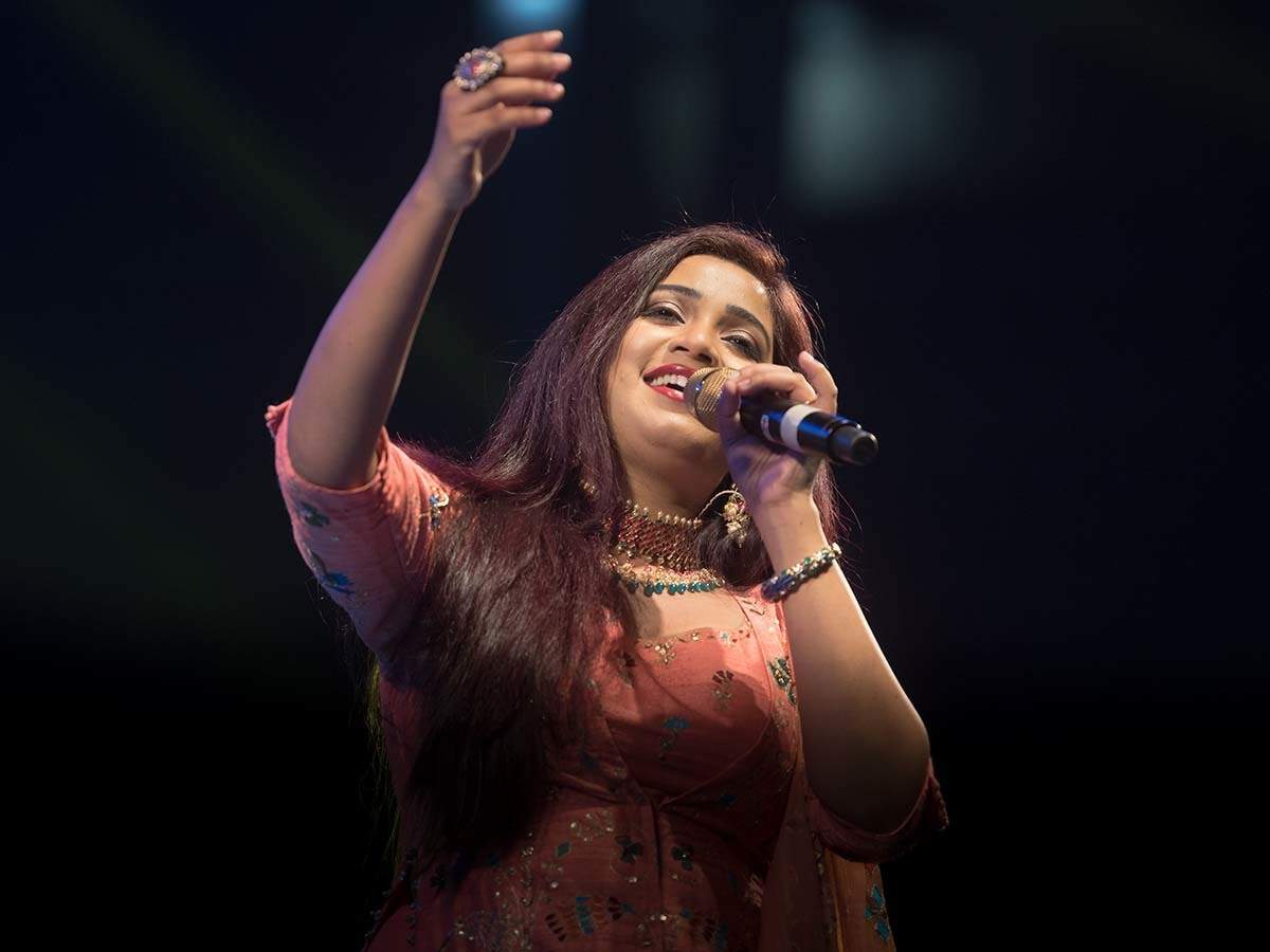 shreya ghoshal hindi singers