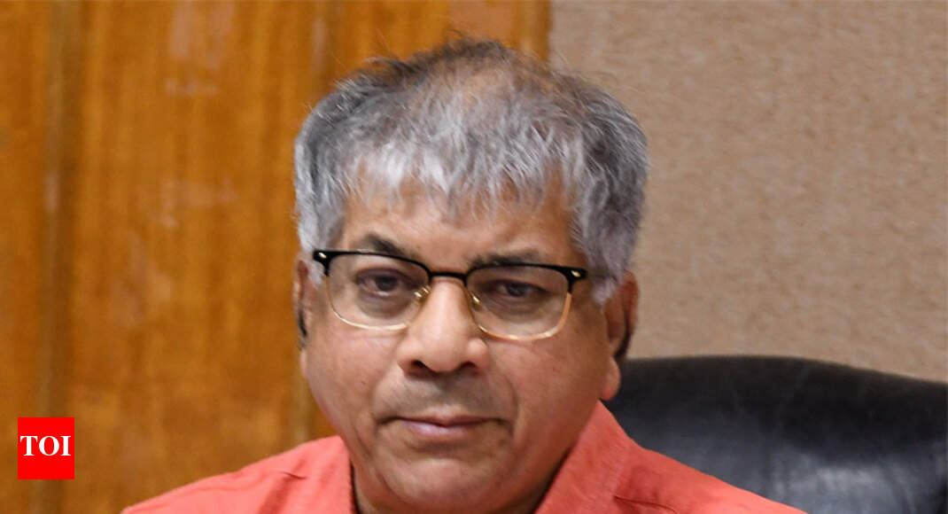 Prakash yashwant ambedkar: Prakash Ambedkar's front to 