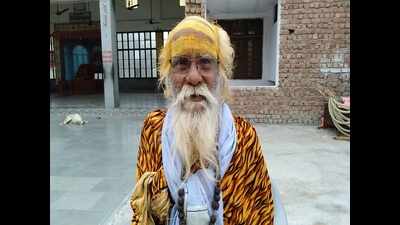 Lok Sabha polls: Mathura's Fakkad Baba to contest election for 17th ...