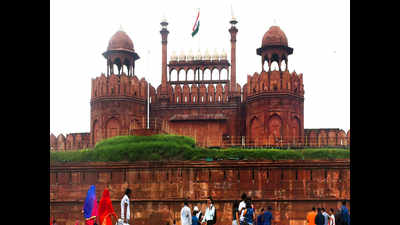 Delhi: Red Fort will stay open till 9pm, Purana Qila to follow suit soon