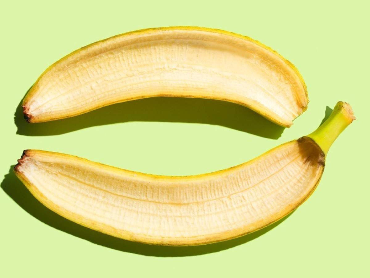 Featured image of post Banana Peel For Acne And Pimples : Banana peels may also help with hemorrhoids because of the sugar content, which helps them shrink.