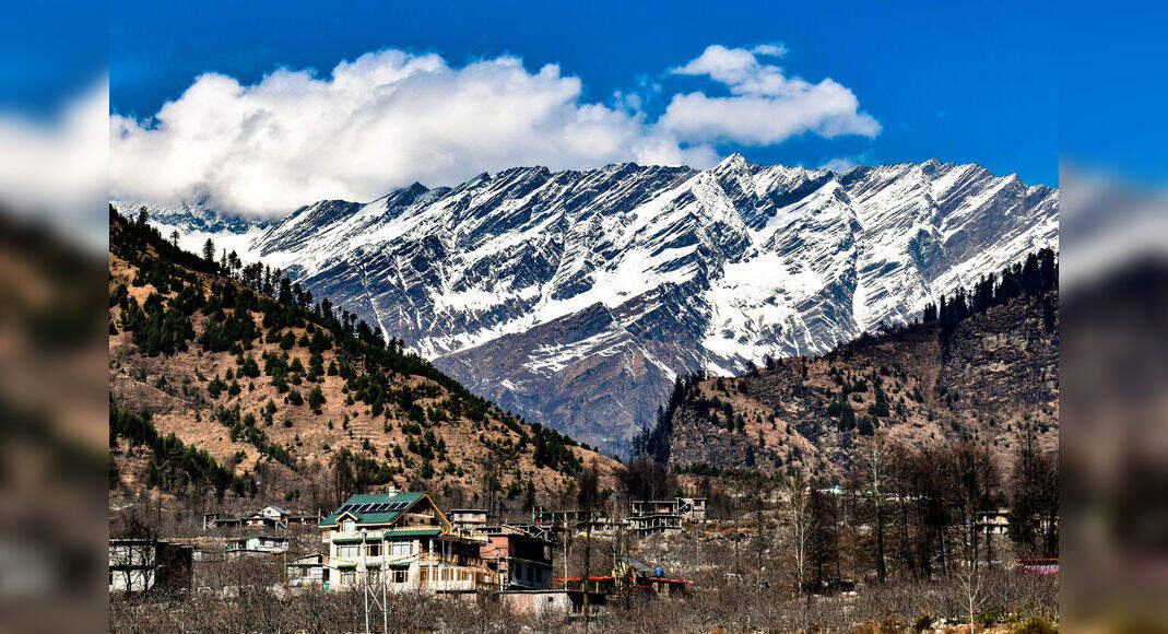 Fresh snowfall in Himachal Pradesh causes subzero temperature in