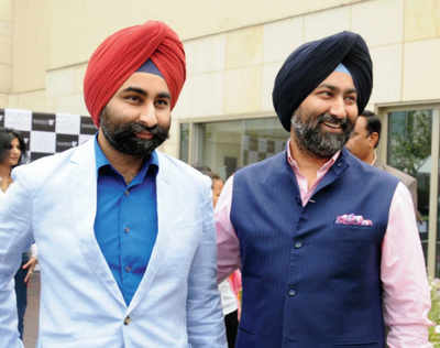Tell us by March 28 how you will pay 2,600cr: SC to Singh brothers